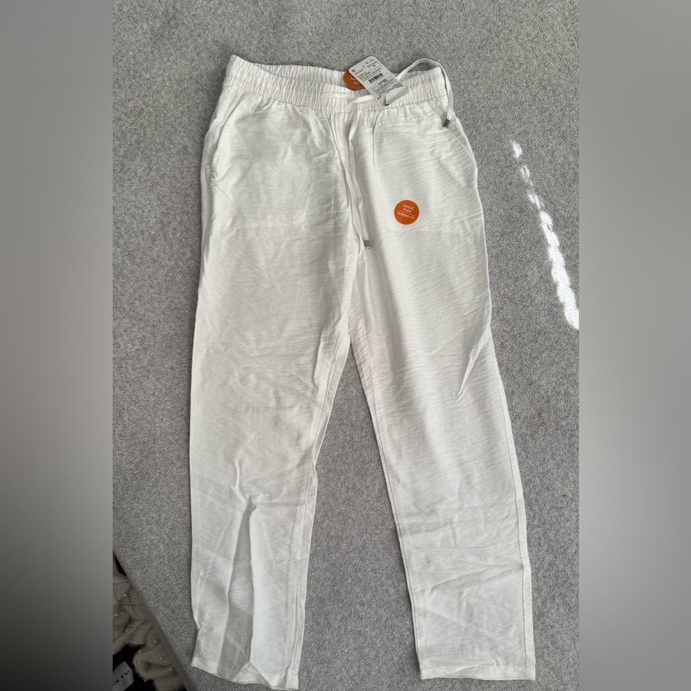 White Woman Pants